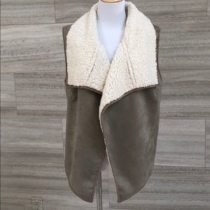 BNWT Minkpink Shearling Style Tunic Length Vest S